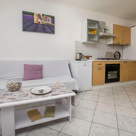 House Marija Casa de Férias *