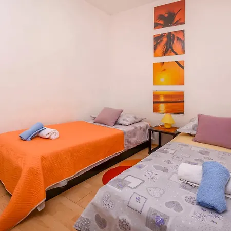 Marija - Beautiful Location Close To The Sea * Sevid