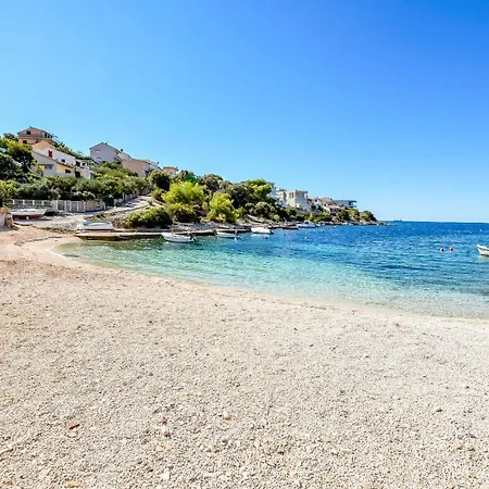 Marija - Beautiful Location Close To The Sea