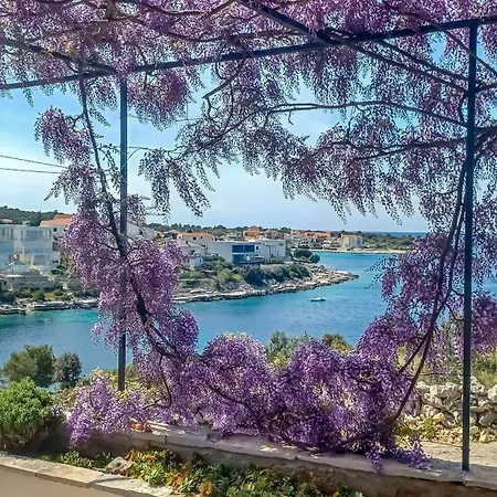 Marija - Beautiful Location Close To The Sea Holiday home Sevid